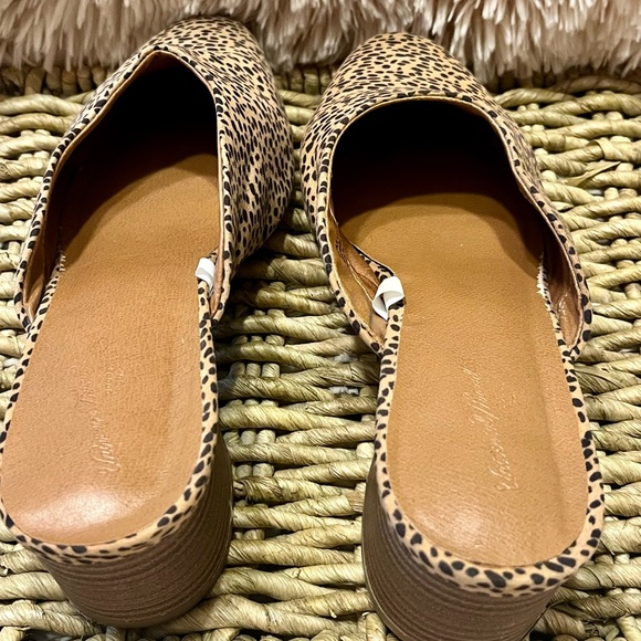 Universal Thread Leopard Print Mule - Picture 7 of 11